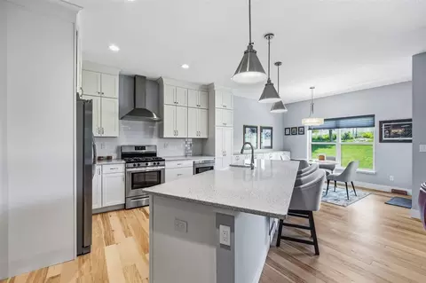 Kitchen - 3040 Sunflower St, Ely, IA 52227 photo 2 of 4
