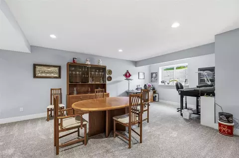 Dining - 3040 Sunflower St, Ely, IA 52227 photo 2 of 2