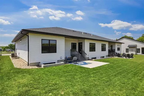 Exterior - 3040 Sunflower St, Ely, IA 52227 photo 4 of 4