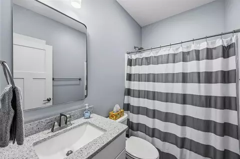 Bath - 3040 Sunflower St, Ely, IA 52227 photo 1 of 2