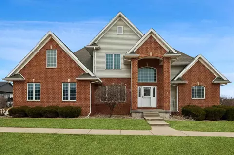 5415 Triple Crown, Marion, IA 52302