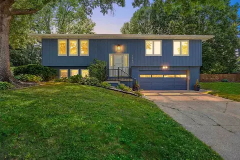 1749 Hafor Dr, Iowa City, IA 52246