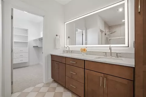 Bath - 802 Crestview Dr, Solon, IA 52333 photo 1 of 4