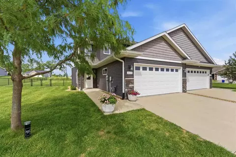617 Dakota Ave, Tiffin, IA 52340