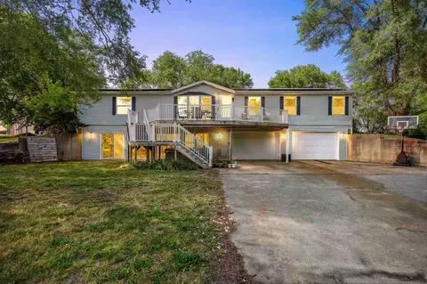 1650 W Forevergreen Rd, North Liberty, IA 52317