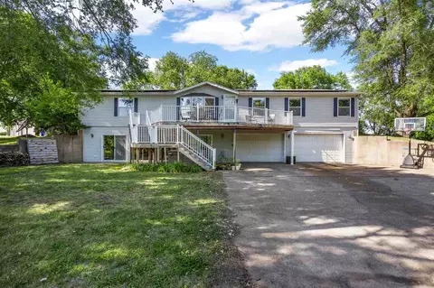 1650 W Forevergreen Rd, North Liberty, IA 52317