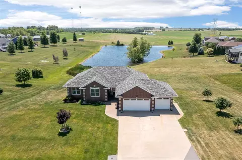 1490 Ridgeview Ave, West Liberty, IA 52776