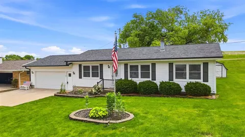 23186 207th Ave, Sigourney, IA 52591