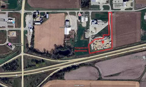 1650 220th St, Manchester, IA 52057