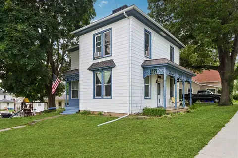 Exterior - 180 E 3rd St, Riverside, IA 52327 photo 1 of 6