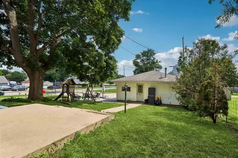 Exterior - 180 E 3rd St, Riverside, IA 52327 photo 6 of 6