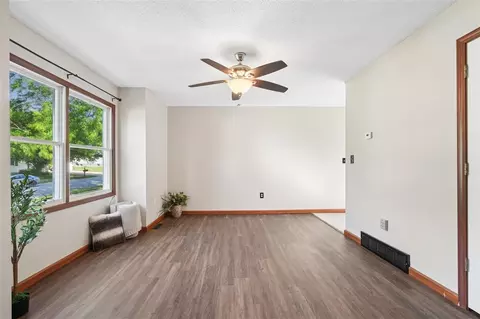 Living - 1510 North Dr, Ely, IA 52227 photo 2 of 3