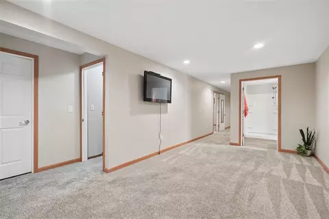 Entry Way - 1510 North Dr, Ely, IA 52227 photo 2 of 3