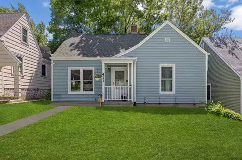 411 22nd St NE, Cedar Rapids, IA 52402
