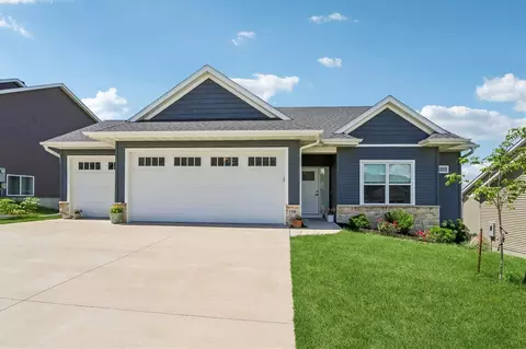 1310 E Gable Way, Tiffin, IA 52340