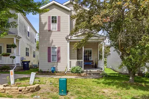 2768 Irving Ave, Iowa City, IA 52246