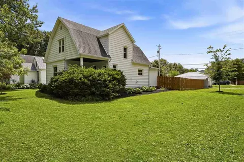 401 S Center St, Lone Tree, IA 52755