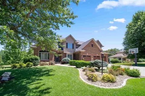 2261 Brown Deer Rd, Coralville, IA 52241
