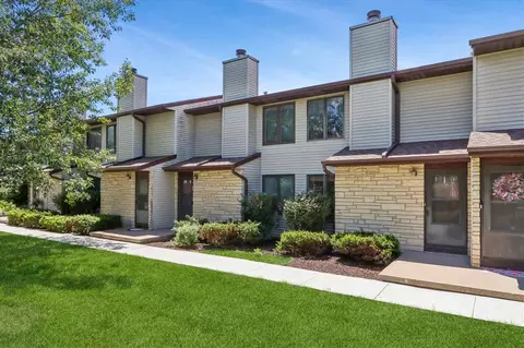 1144 Mormon Trek Blvd, Iowa City, IA 52246