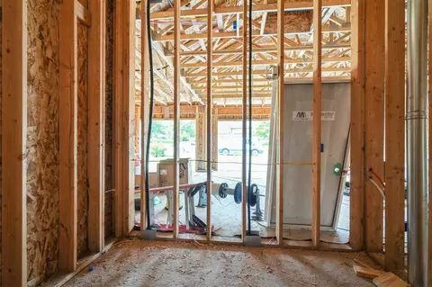 Entry Way - 3931 NW Windfall Dr, Cedar Rapids, IA 52405 photo 3 of 3
