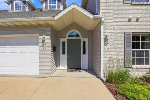 49 Duck Creek Pl, Iowa City, IA 52246