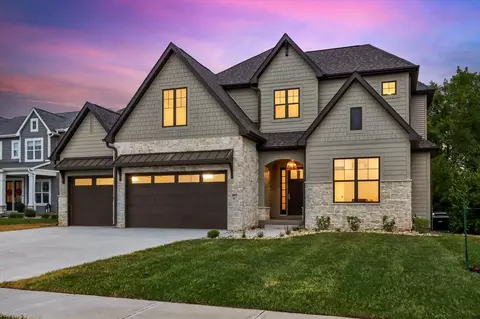 Exterior - 405 Macbride Trl, Solon, IA 52333 photo 8 of 11