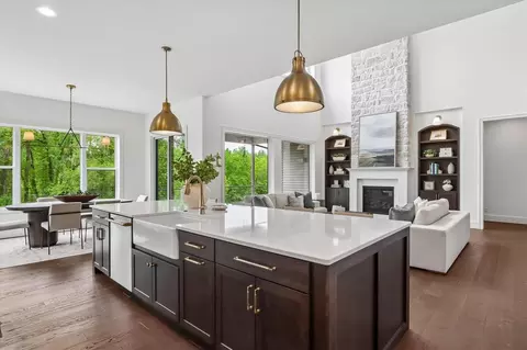 Kitchen - 405 Macbride Trl, Solon, IA 52333 photo 4 of 9