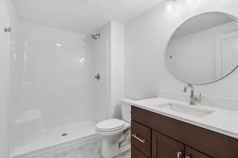 Bath - 405 Macbride Trl, Solon, IA 52333 photo 9 of 9