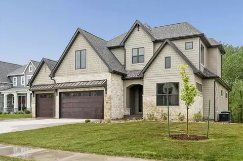 Exterior - 405 Macbride Trl, Solon, IA 52333 photo 2 of 11