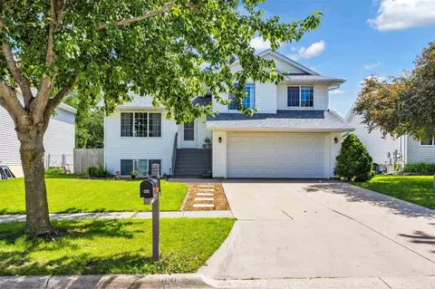 869 Augusta Cir, North Liberty, IA 52317