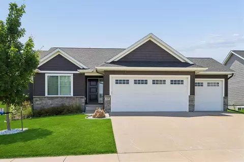 559 Dakota Ave, Tiffin, IA 52340