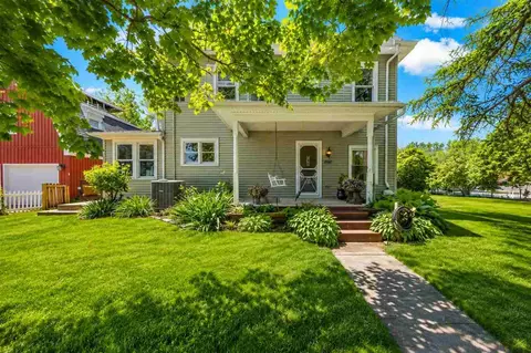 3263 Rohret Rd, Iowa City, IA 52246