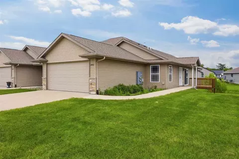 2403 Snapdragon Cir SW, Cedar Rapids, IA 52404