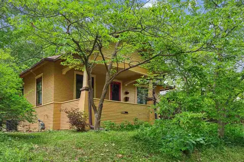 707 Rundell St, Iowa City, IA 52240