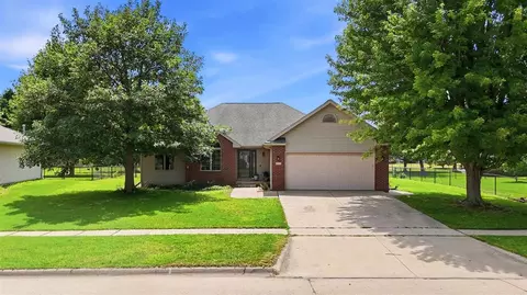 415 Fox Run, North Liberty, IA 52317