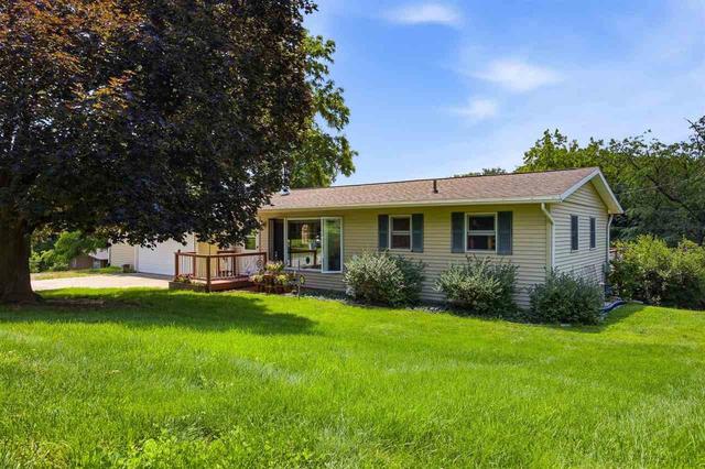 3429 Ridgecrest Dr, North Liberty, IA 52317