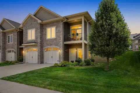 2871 Blue Sage Dr, Coralville, IA 52241