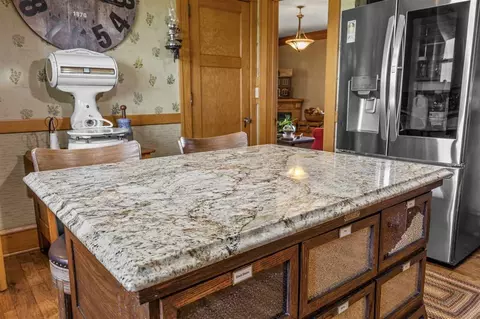 Kitchen - 6453 31st Ave, Shellsburg, IA 52332 photo 5 of 10