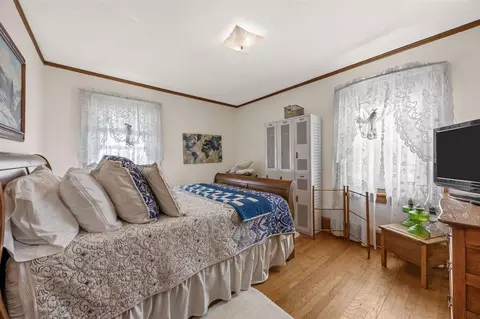Bedroom - 6453 31st Ave, Shellsburg, IA 52332 photo 7 of 10