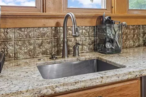 Kitchen - 6453 31st Ave, Shellsburg, IA 52332 photo 4 of 10