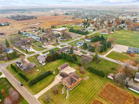 View/Area - 101 E 13th St, Sumner, IA 50674 photo 8 of 11