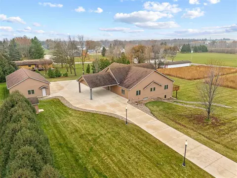 View/Area - 101 E 13th St, Sumner, IA 50674 photo 1 of 11