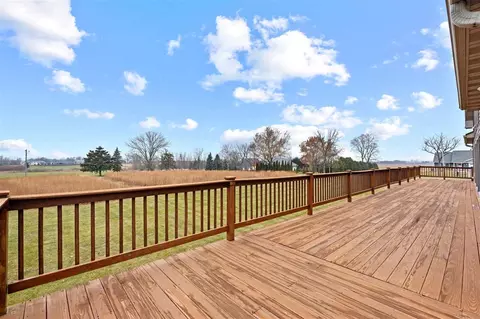 Exterior - 101 E 13th St, Sumner, IA 50674 photo 7 of 10