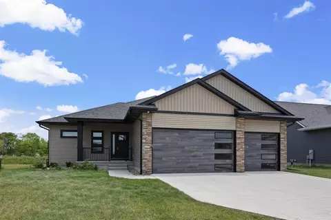 1060 Harrison St, North Liberty, IA 52317