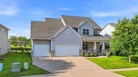 320 Lockmoor Ave, North Liberty, IA 52317