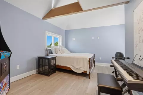 Bedroom - 402 E Main St, Washington, IA 52353 photo 9 of 12