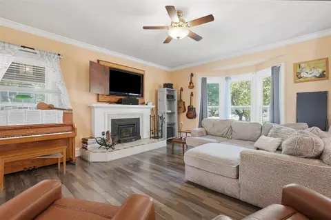 Living - 402 E Main St, Washington, IA 52353 photo 1 of 3