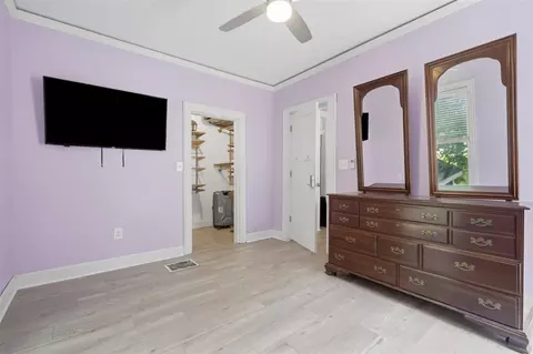 Bedroom - 402 E Main St, Washington, IA 52353 photo 5 of 12