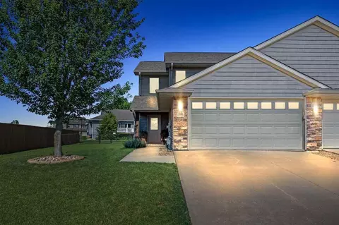 1515 Cedar Springs Dr, North Liberty, IA 52317