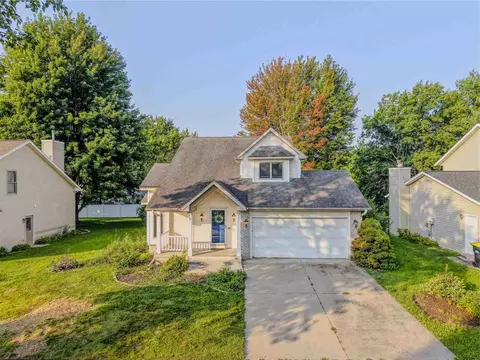 45 Heron Cir, Iowa City, IA 52245
